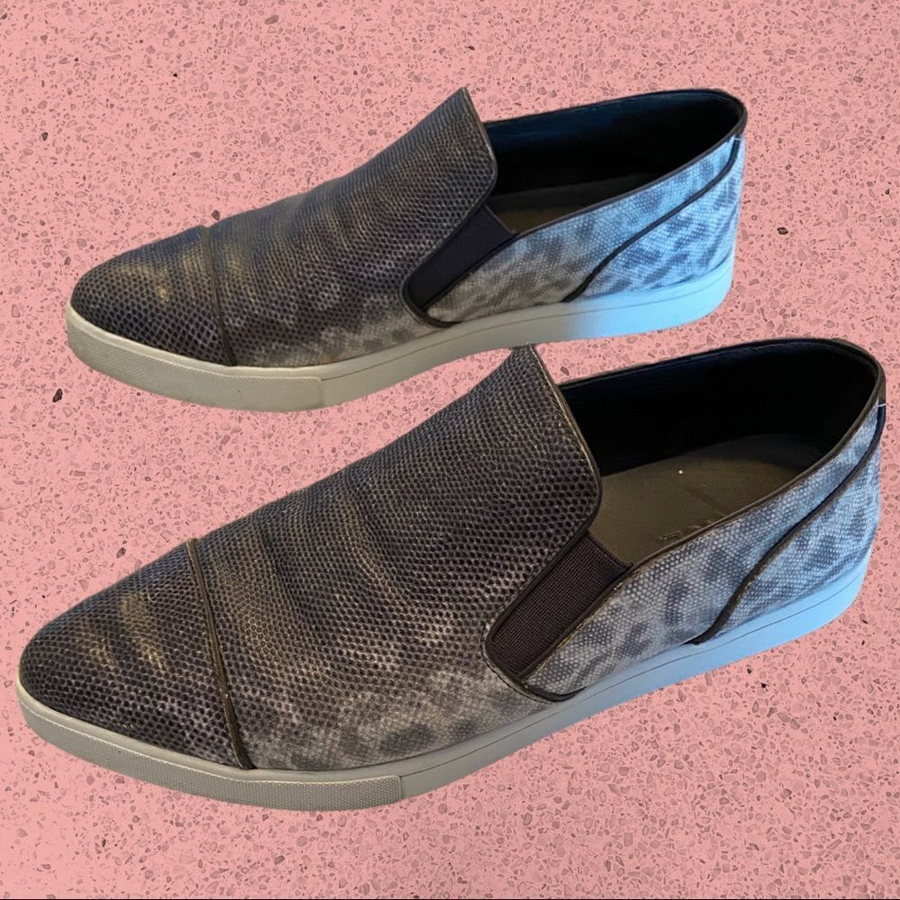 Vince Paeyre grey ombré pointed toe slip on shoes snakeskin